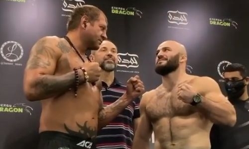 Емельяненко и Исмаилов провели официальную дуэль взглядов перед боем. Видео