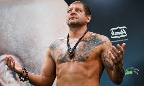 «Желаю бить и крушить». Емельяненко поделился планом на бой с Исмаиловым