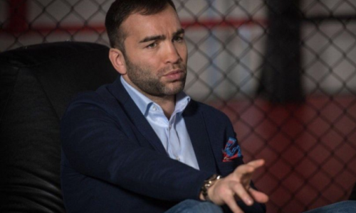 «У меня сложилось такое впечатление». Камил Гаджиев объяснил нокаут Емельяненко в бою с Исмаиловым