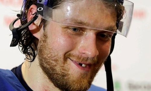 «Они просто в бешенстве ушли в раздевалку». Экс-капитан сборной Казахстана рассказал о сенсационной победе над Канадой