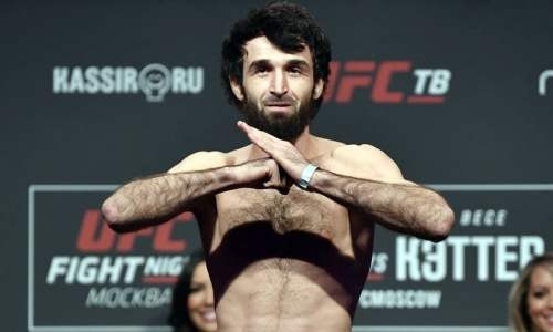 «Спустя два года с третьей попытки». Забит Магомедшарипов назвал дату своего следующего боя и имя соперника