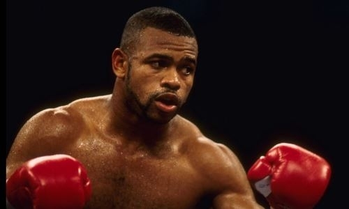 «Был самым жестким». Рой Джонс назвал лучшего соперника в своей карьере