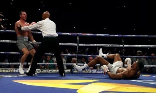 «Он меня удивил». Промоутер Головкина похвалил Джошуа за бой с Кличко