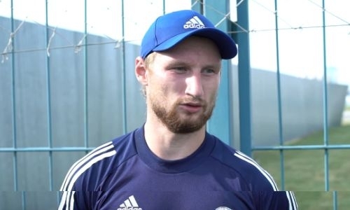 «Ремонт сделал своими руками». Форвард «Барыса» рассказал о тренировках на карантине