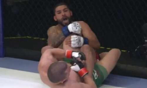 Нокаутеру пришлось просить пощады спустя 78 секунд первого раунда. Видео