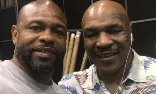 Появился эпичный постер к поединку Майка Тайсона и Роя Джонса-младшего. Фото