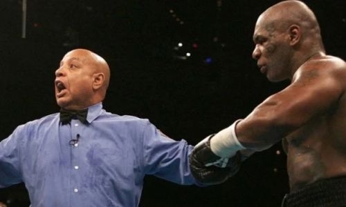 «Не нужно портить репутацию бокса». Легендарный рефери вызвался рассудить бой Тайсон — Джонс