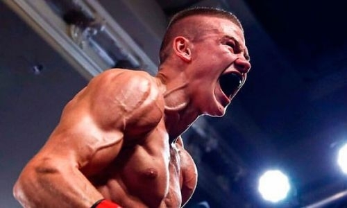 «Они молчали на протяжении 26 лет». Тренирующийся в США экс-чемпион мира поддержал протесты в Беларуси