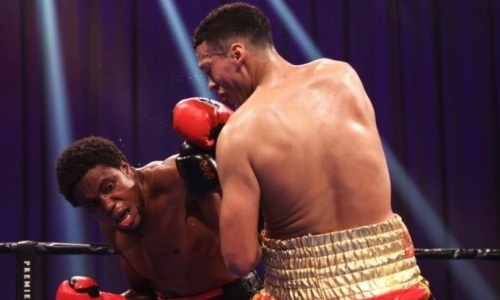 Видео полного боя Давид Бенавидес — Роамера Ангуло за титул чемпиона мира WBC