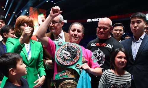 Президент Казахстана поздравил Фирузу Шарипову с победой в поединке за звание чемпионки мира