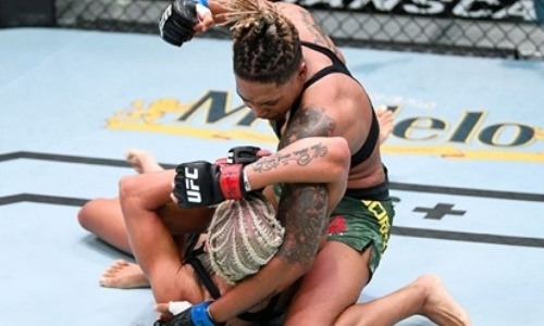 ESPN назвал причину сенсационного поражения Марии Агаповой во втором бою в UFC