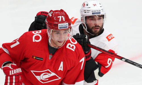 Клуб КХЛ официально расстался с экс-хоккеистом «Барыса» со 167 очками в лиге