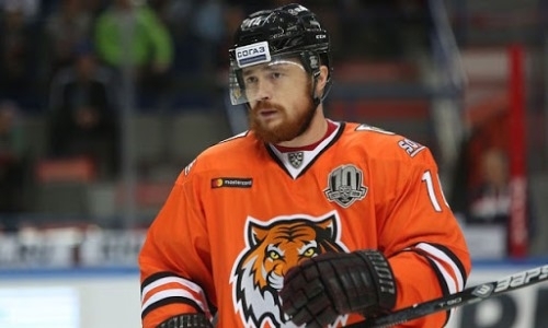 Клуб конференции «Барыса» в КХЛ расторг контракт с игроком через день после его перехода