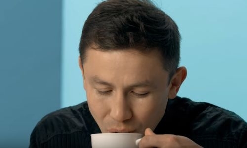 Ни дня без кофе и детской коляски. Головкин рассказал о десяти незаменимых вещах. Видео