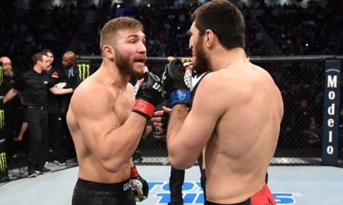 Долгожданный реванш в UFC после скандального первого боя сорван за несколько часов до начала