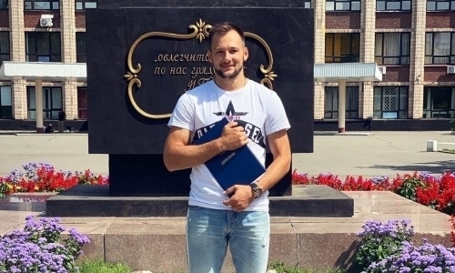 «Показал и доказал, кто он есть на самом деле». Достижения игрока «Барыса» отметили в КХЛ