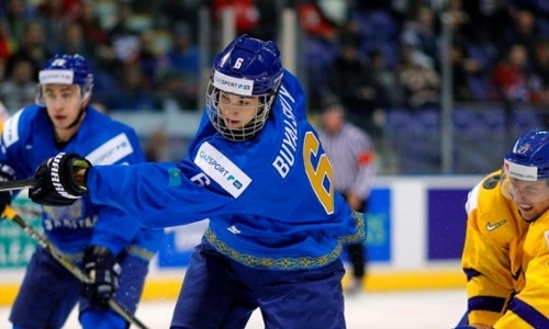 Права на перспективного казахстанского хоккеиста перешли в российский клуб