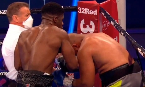 Британский супертяж без шансов «забил» андердога. Видео нокаута