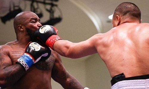 Непобежденного «Панду» из Казахстана после шестого нокаута в шести боях вернули в мировой рейтинг