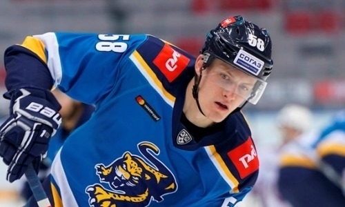 Уроженец Казахстана не подошёл клубу КХЛ и вернулся в ВХЛ