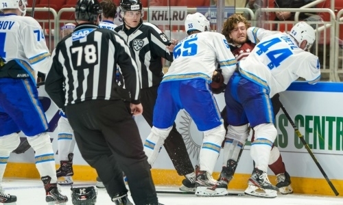 «Все могло развернуться». Известный тренер рассказал, чем его удивил наставник «Барыса в первом матче КХЛ