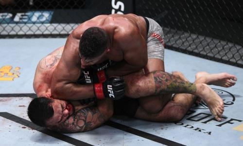 Видео полного боя Алистар Оверим — Аугусто Сакаи с убойным нокаутом в главном событии турнира UFC Vegas 9