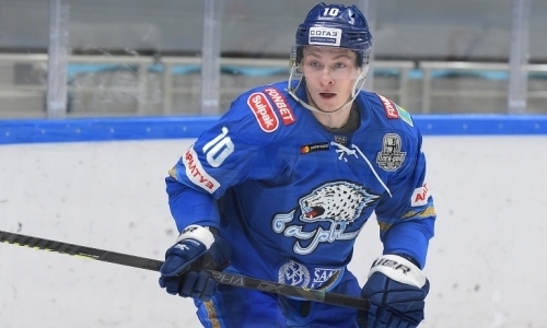 «Мы должны были вытаскивать матч». Никита Михайлис высказал недовольство поражением в Минске и озвучил проблемы в игре «Барыса»