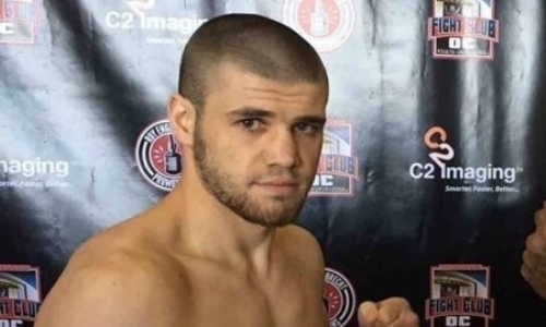 Казахстанский боксер показал навыки работы корпусом на тренировке. Видео