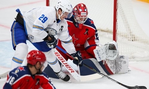 «Не НХЛ». Тренер раскрыл причину плохой игры звездного новичка «Барыса»
