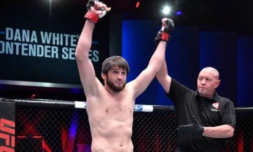 Бросавший вызов Рахмонову российский чемпион разнес соперника за 50 секунд и получил контракт с UFC. Видео