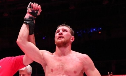 «Дядя Манап порадуется за нас сверху». Минеев поделился настроем на бой с Ермековым