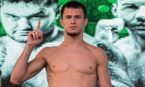 Брат Хабиба нокаутом выиграл бой на турнире памяти Абдулманапа Нурмагомедова. Видео