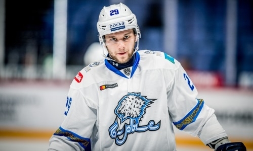 «Барыс» объявил о возвращении хоккеиста сборной Казахстана. Известны детали контракта