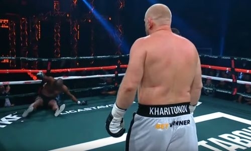Видео нокаута в бою 40-летнего россиянина Сергея Харитонова против 47-летнего британца