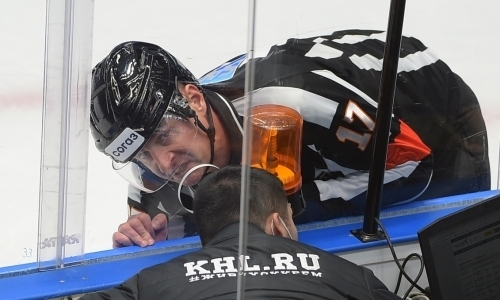 КХЛ сообщила о замене арбитров матча «Барыс» — «Динамо» Москва