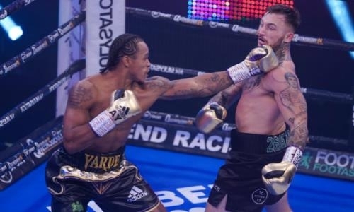 Экс-соперник Ковалева нокаутом выиграл главный бой вечера бокса в Лондоне. Видео