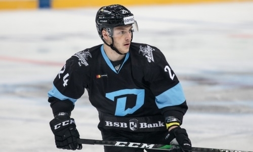 «За каждым нужен глаз да глаз». Форвард клуба КХЛ оценил уровень «Барыса»