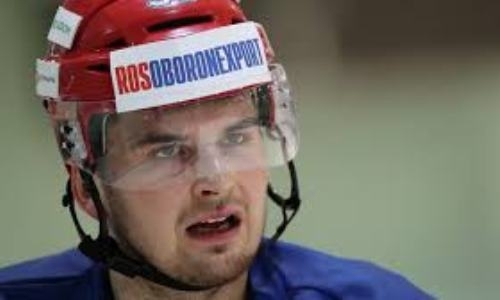 «Все было чисто». Хоккеист ЦСКА не согласен с отмененной шайбой в ворота «Барыса»