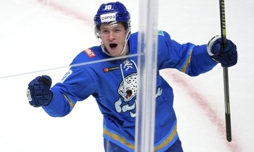 «Каждый гол, каждое очко — это плюс команде». Никита Михайлис раскрыл секрет своего голевого успеха на старте сезона КХЛ