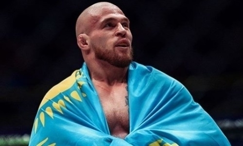 Казахстанскому бойцу стало плохо во время сгонки веса