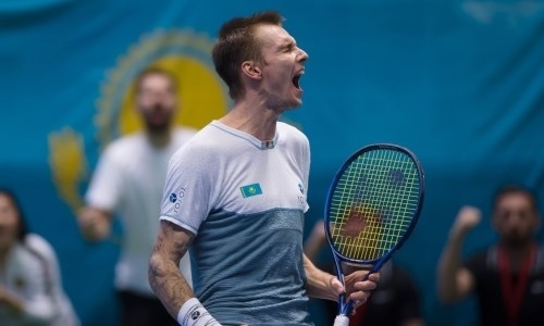 Казахстанский теннисист стартовал с победы на турнире в Гамбурге