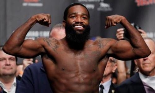 Экс-чемпион мира в четырех весах определился с датой возвращения на ринг после поражения от Пакьяо и ареста