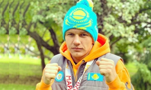 Казахстанский боксер пробежал на главном марафоне России