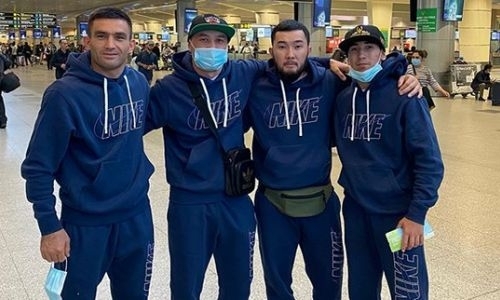 Непобежденные казахстанские боксеры отправились в Казань для проведения титульных боев