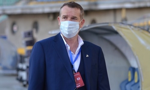 «Я не хочу смотреть в таблицу». Пол Эшуорт высказался о победе над «Кайсаром», переломе носа Маевского и реальности догнать «Кайрат»