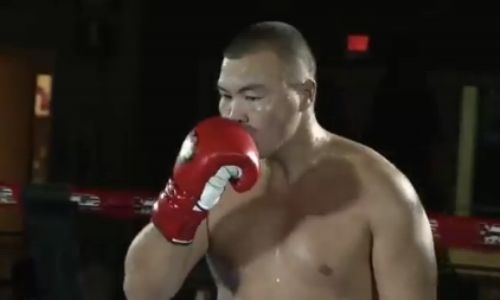 Видео нокдауна и нокаута, или Как казахстанский «Панда» чуть не снес американца с ринга в титульном бою