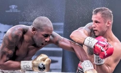 Несостоявшегося соперника Шуменова жестко побили в финале Суперсерии. Видео