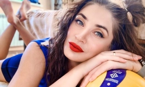 «Истинная причина моего шикарного настроения». Горячая казахстанская волейболистка сменила клуб