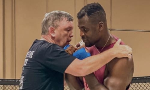 Тедди Атлас обучает Франсиса Нганну перед боем за пояс чемпиона UFC. Видео
