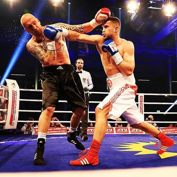 «Даст Бог провести бой в Казахстане — по-любому, это Родина». Непобежденный профи из Германии с десятью победами и еще более 100 в любителях рассказал о себе